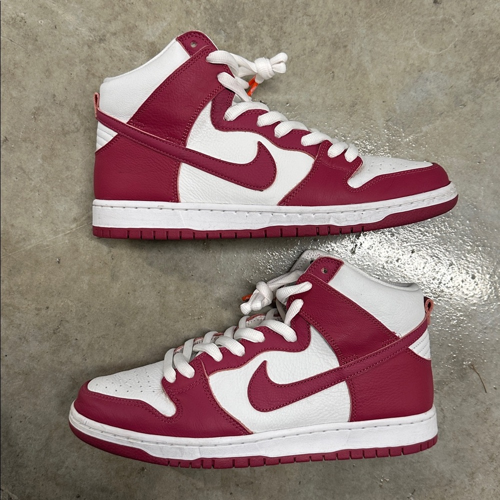 Nike SB dunk sweet beet